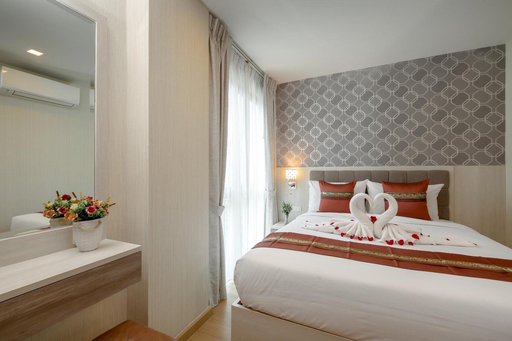 Splendid Sea View Resort Pantai Kata Bilik gambar